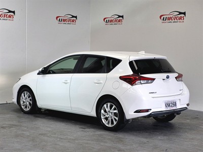 2017 Toyota Corolla - Thumbnail