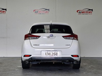 2017 Toyota Corolla - Thumbnail