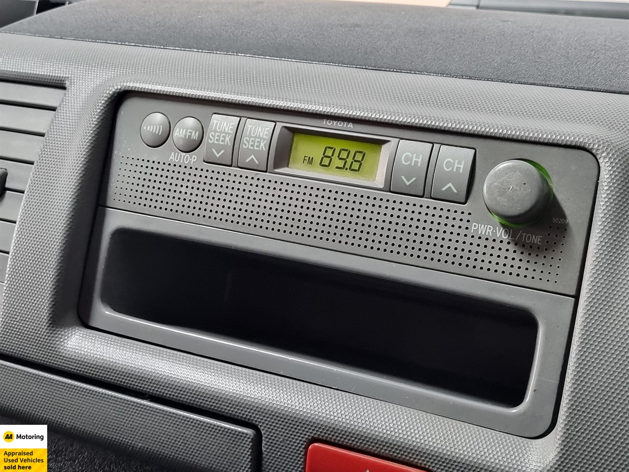 2013 Toyota Hiace