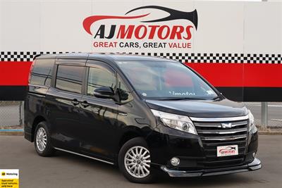 2014 Toyota Noah - Thumbnail