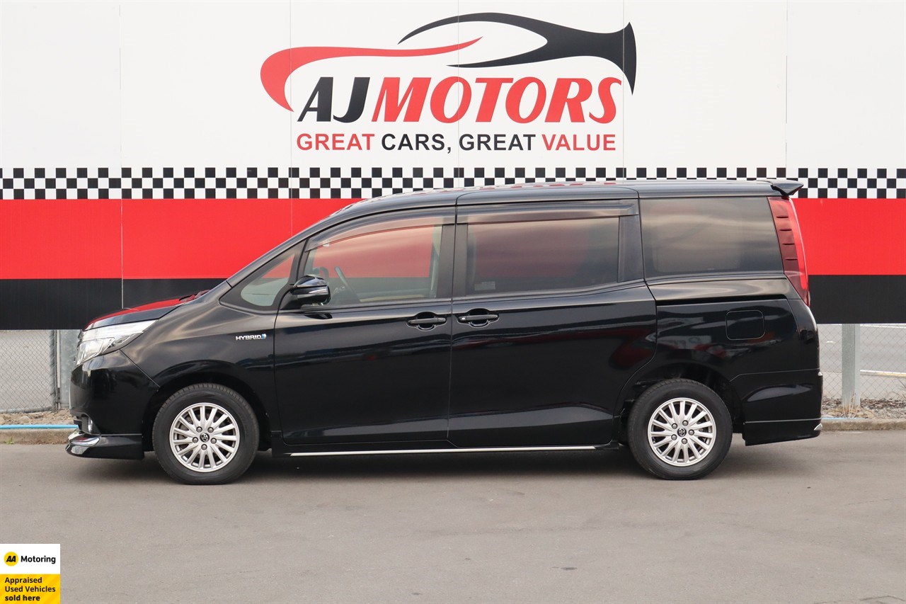 2014 Toyota Noah