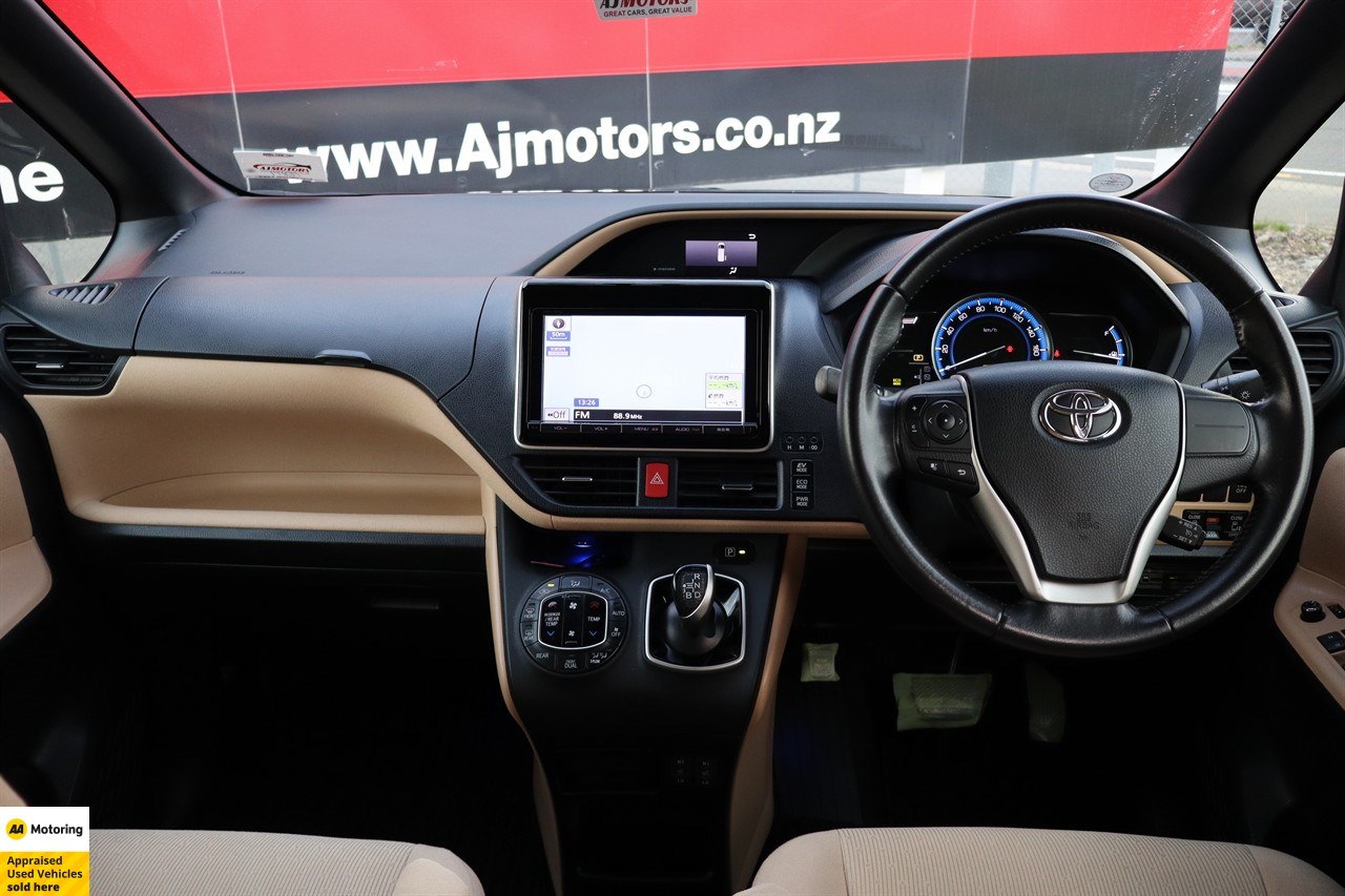 2014 Toyota Noah