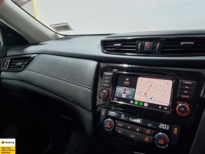 2022 Nissan X-Trail - Thumbnail