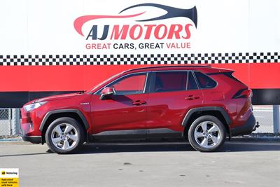 2019 Toyota RAV4 - Thumbnail