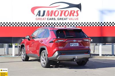 2019 Toyota RAV4 - Thumbnail
