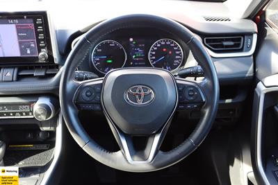 2019 Toyota RAV4 - Thumbnail