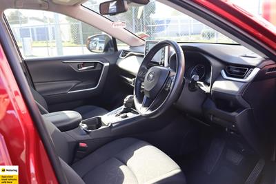 2019 Toyota RAV4 - Thumbnail