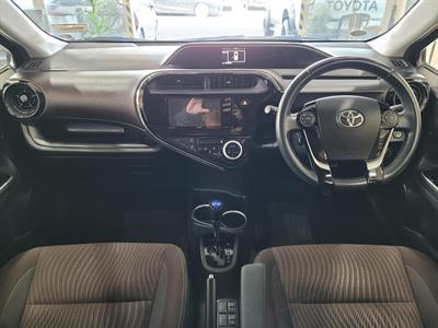 2017 Toyota Aqua - Thumbnail