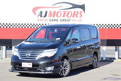 2016 Nissan Serena - Thumbnail