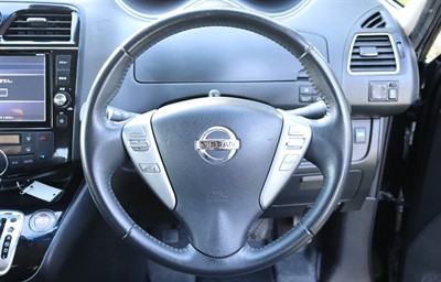 2016 Nissan Serena - Thumbnail