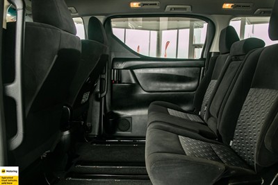 2015 Toyota Alphard - Thumbnail