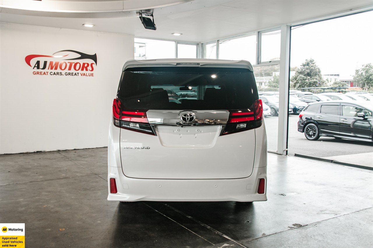 2015 Toyota Alphard