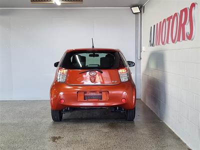 2012 Toyota IQ - Thumbnail