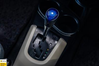 2012 Toyota Aqua - Thumbnail