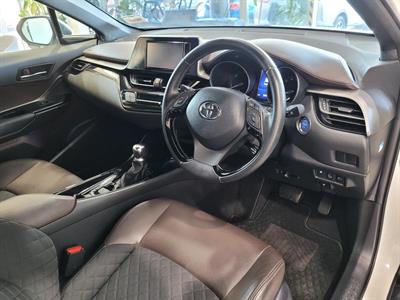 2019 Toyota C-HR - Thumbnail