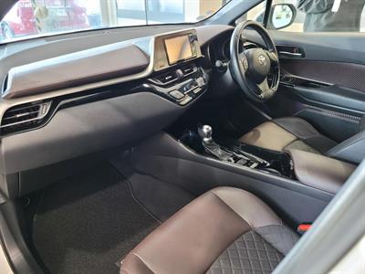 2019 Toyota C-HR - Thumbnail