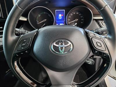 2019 Toyota C-HR - Thumbnail