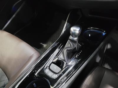 2019 Toyota C-HR - Thumbnail