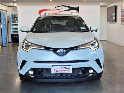 2019 Toyota C-HR - Thumbnail