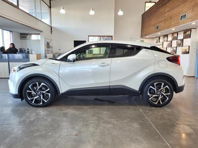 2019 Toyota C-HR - Thumbnail