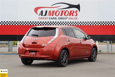 2014 Nissan Leaf - Thumbnail