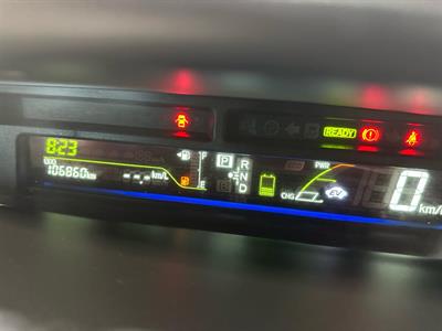 2013 Toyota Prius - Thumbnail