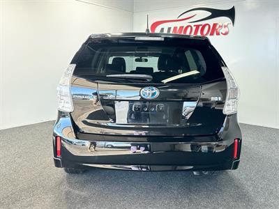 2013 Toyota Prius - Thumbnail