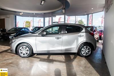 2016 Mazda Demio - Thumbnail
