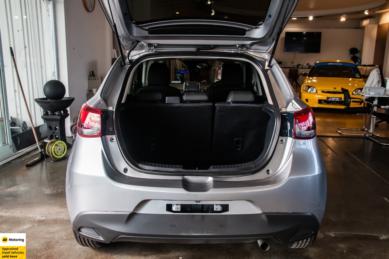 2016 Mazda Demio
