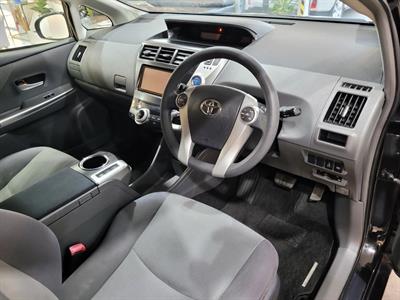 2012 Toyota Prius - Thumbnail