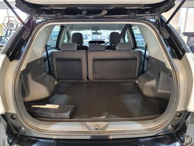 2012 Toyota Prius - Thumbnail