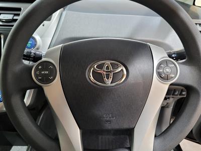 2012 Toyota Prius - Thumbnail