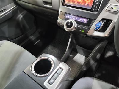 2012 Toyota Prius - Thumbnail
