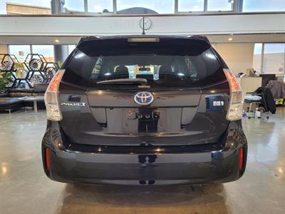 2012 Toyota Prius - Thumbnail