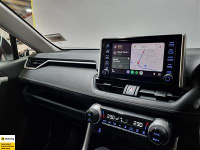 2020 Toyota RAV4 - Thumbnail