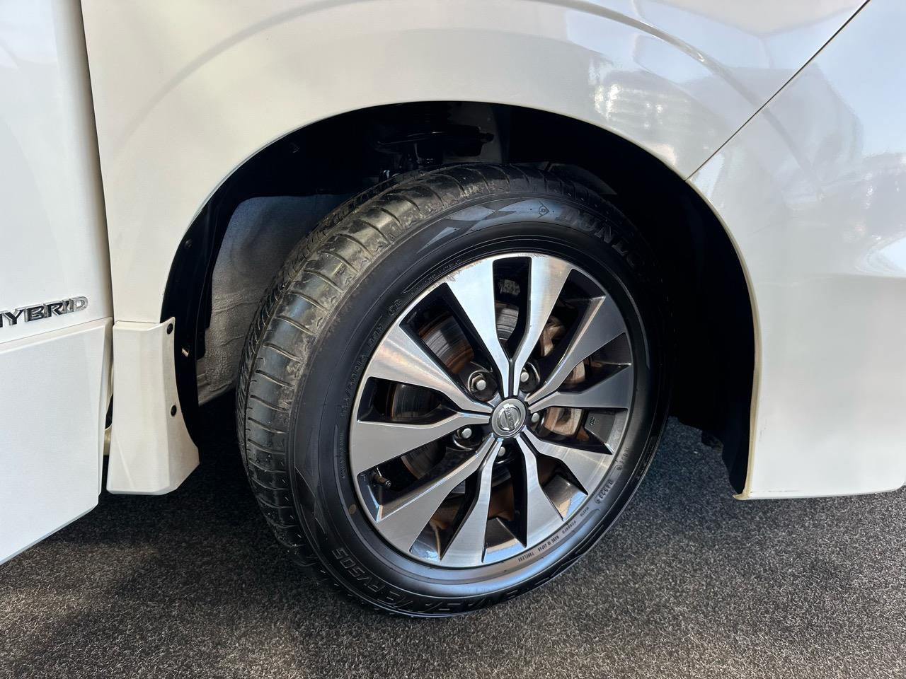 2017 Nissan Serena