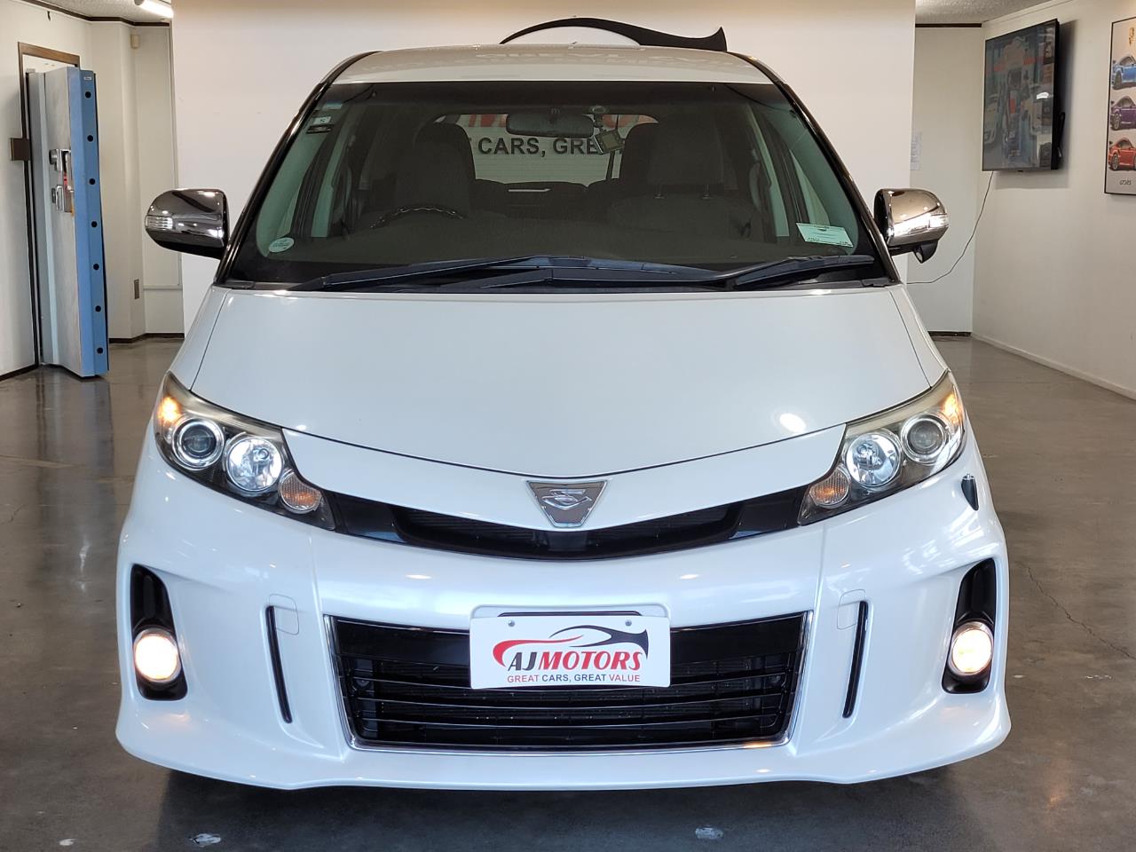 2014 Toyota Estima