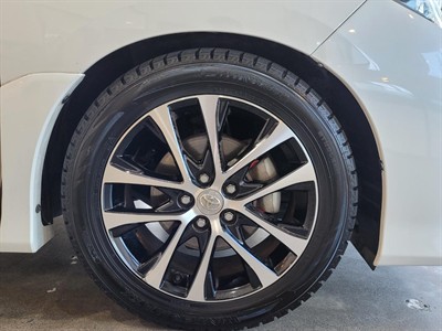 2014 Toyota Estima - Thumbnail