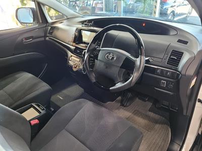 2014 Toyota Estima - Thumbnail
