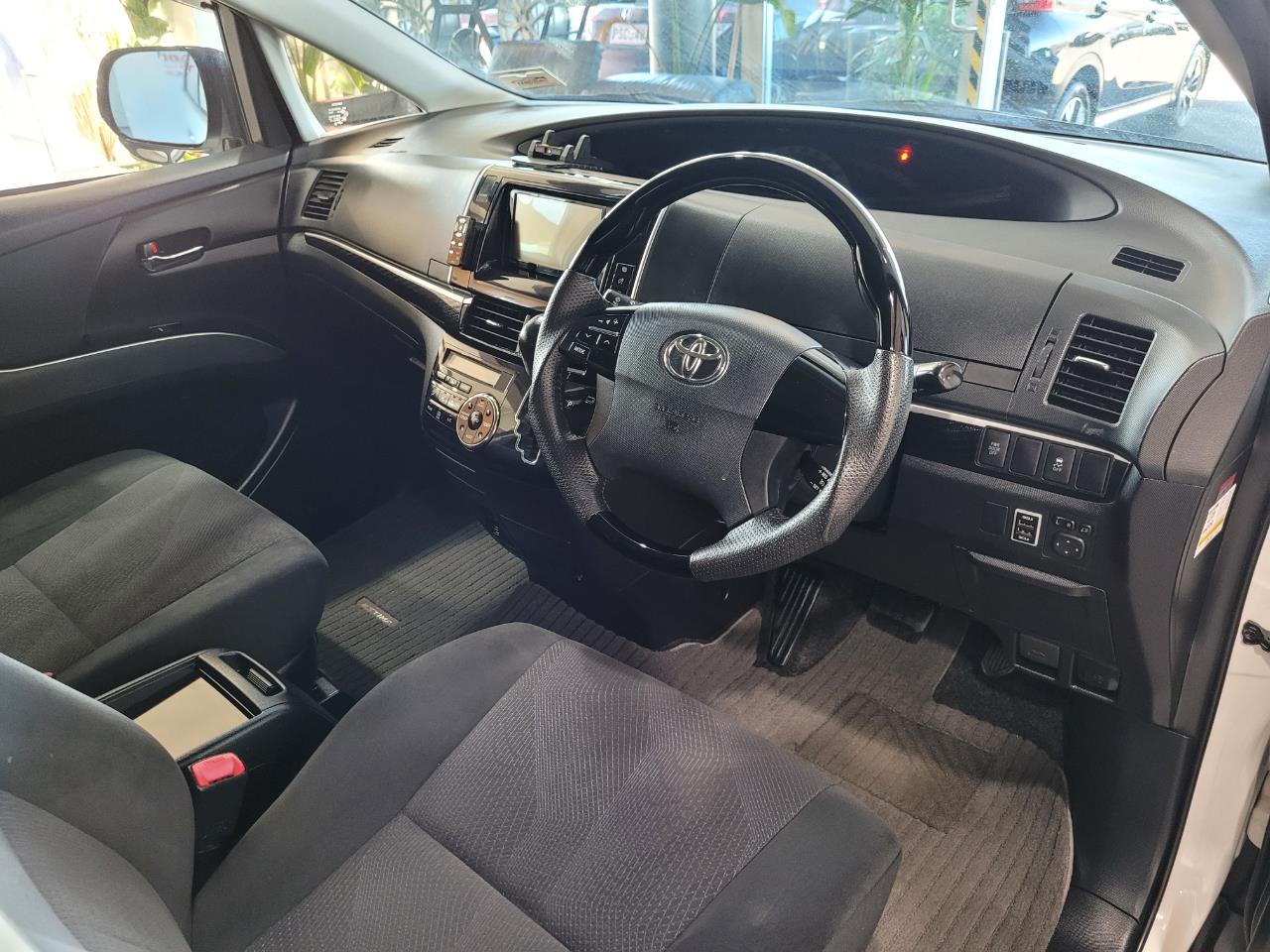 2014 Toyota Estima