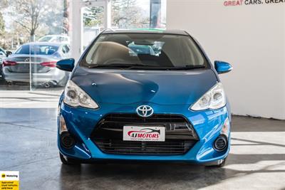 2015 Toyota Aqua - Thumbnail