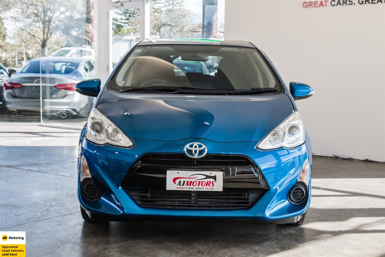 2015 Toyota Aqua