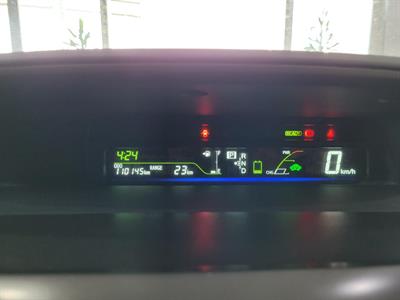 2014 Toyota Prius - Thumbnail