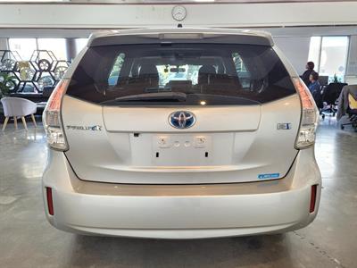 2014 Toyota Prius - Thumbnail
