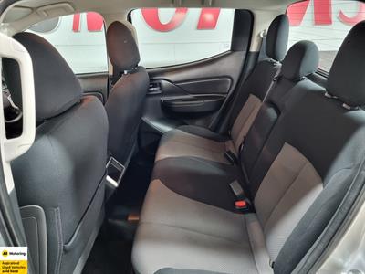 2021 Mitsubishi Triton - Thumbnail