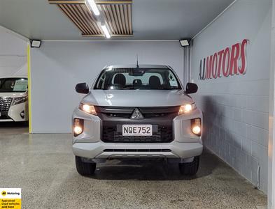 2021 Mitsubishi Triton - Thumbnail