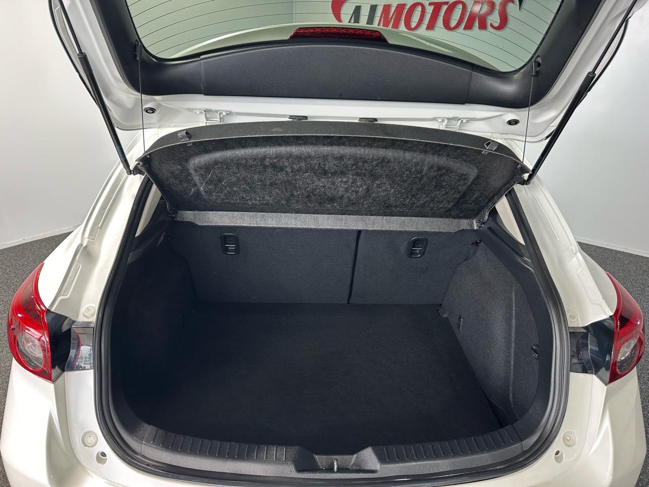 2014 Mazda Axela Sport