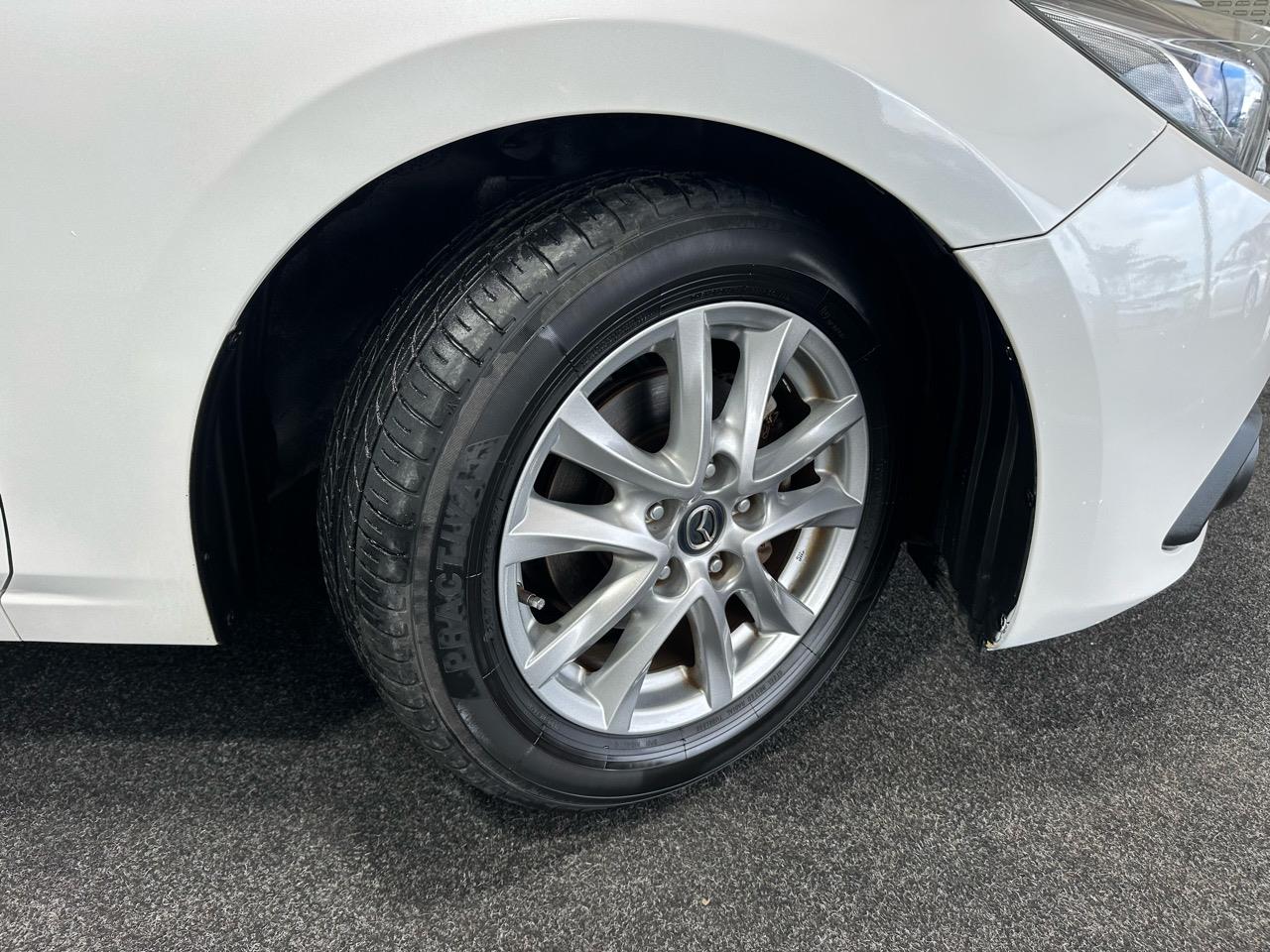 2014 Mazda Axela Sport
