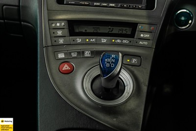 2013 Toyota Prius - Thumbnail