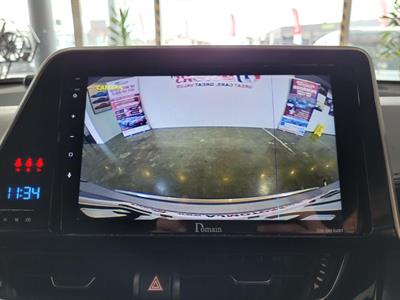 2017 Toyota C-HR - Thumbnail